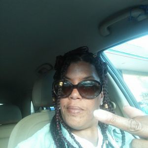 Meet your Posher, Cristal